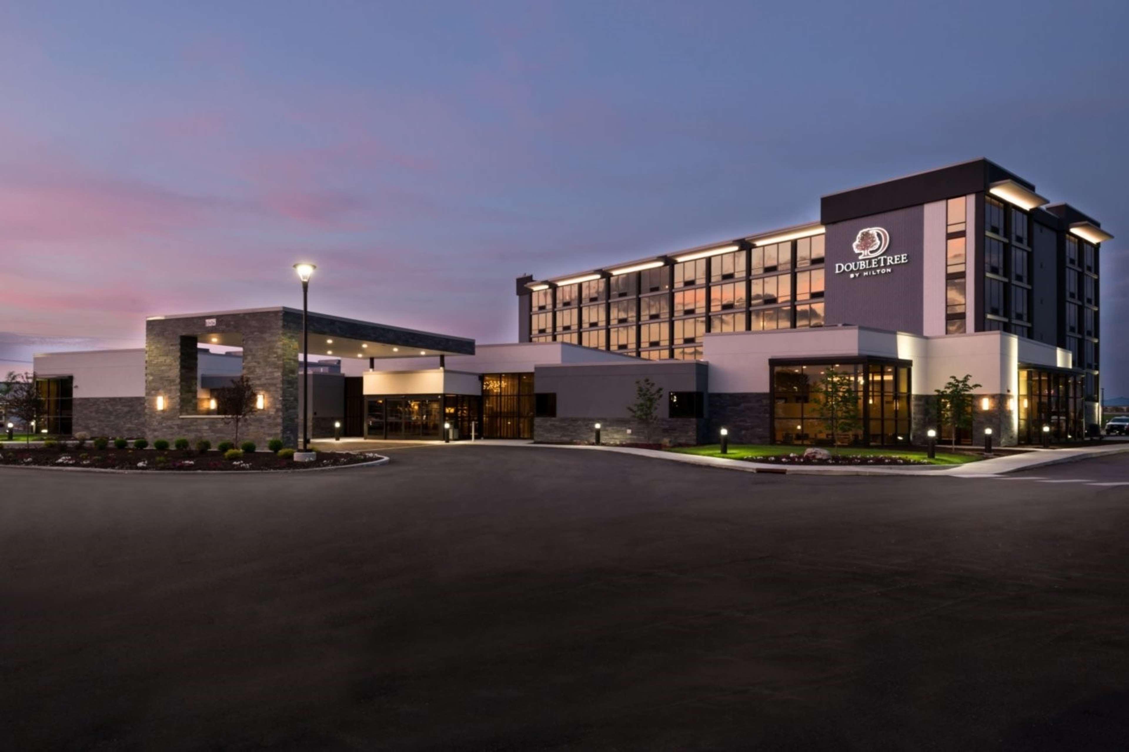 Doubletree By Hilton Lafayette East Hotel Ngoại thất bức ảnh